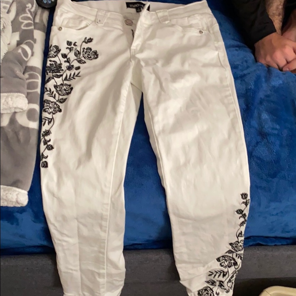 Black and white flower pattern pants